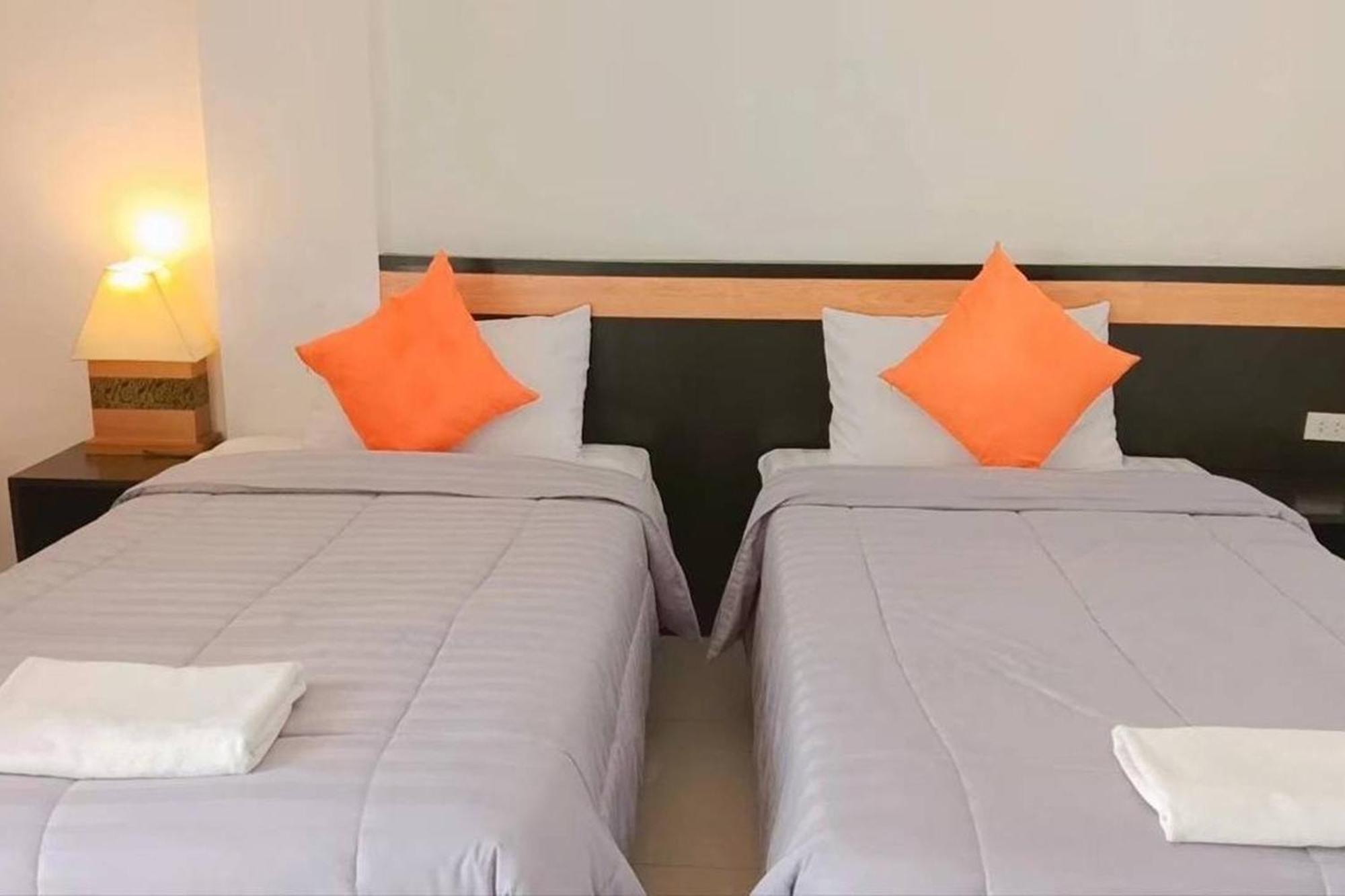Hotel Praew Mansion à Kamala Beach Extérieur photo